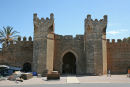 Porten ind til Chellah i Rabat, også kaldet Chellah Necropolis. Porten er monumental, ikke et forsvarsværk, da de mereniderinske grave ikke indeholdt værdigenstande.