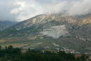 Granada (Alhambra) ligger nord for Sierra Nevada bjergene, så for at komme fra kysten og til Granada måtte vi en tur over bjergene, der rager ca. 3000 meter op. (Foto Niels Jørgen). 