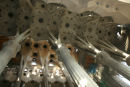 Loftet i det enorme kirkerum i La Sagrada Familia er ved at tage form, og det skal nok blive rigtig flot, når det engang er færdigt.