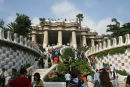 Indgangen til Park Güell skulle være inspireret af eventyret Hans & Grethe. Parken er designet af Gaudi til en af de mest velhavende mænd i begyndelse af 1900-tallet – Eusebio Güell.