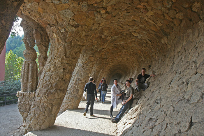 Parti fra park Güell, en noget særpræget park, som blev offentlig park i 1923. Der er gratis adgang til parken, og der var mange besøgende, da vi var der. 