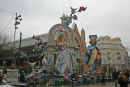 Fallas, Valencias fiesta, afholdes hvert år i ugen op til d. 19. marts og kulminerer om aftenen d. 19. marts. Der bygges kæmpe skulpturer rundt om i gaderne, der skulle være ca. 350.