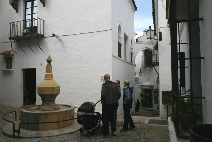 Der er i alt 116 bygninger i Poble Espanyol, og byen er anlagt med gader, som minder meget om dem, vi har oplevet rundt om i de forskellige byer, vi har besøgt.