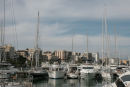 I Palma de Mallorca kom vi i fint selskab. Nausikaa fyldte ikke meget mellem de store både, og så lå vi endda ved broen med de mindste både. 
