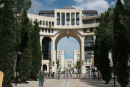 Et billede fra den nye bydel Antigone i Montpellier. Det er et virkelig spændende byggeri, bygget i typisk fransk stil, hvor man kan se gennem ’triumfbuerne’.