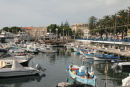 Porto Vecchio i San Remo. Der så rigtigt hyggeligt ud. Vi valgte at gå ind i Porto Sole, der ligger lige ved siden af, og hvor der var mere plads. 