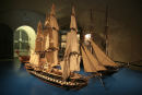 I søfartsmuseet i Genova var der en meget stor samling af modelskibe. Der var også en galease i fuld størrelse.