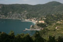 Udsigten fra turen mellem Monterosso og Vernazza i Cinque Terre er storslået. Her et vue ned over Monterosso.