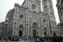 Duomo Santa Maria del Fiore i Firenze er en af kristendommens største kirker. Den er påbegyndt i 1296 og stod færdig i 1471. Facaden er i 19. årh. blevet beklædt med marmor.