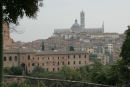Siena set oppe fra P-pladsen ved Fortezza Medicea. 