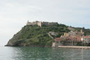 Første stop på årets tur blev Porto Ercole på Monte Argentario. Her ses Fort la Rocca, der ligger højt hævet over indsejlingen til havnen. 