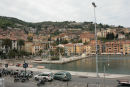 På modsatte side af byen findes den gamle havn i Porto Santo Stefano. Den er helt åben mod nord, ingen moler til at beskytte.