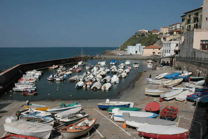 Den gamle havn i Piombino – Porticciolo. Den var kun for små både