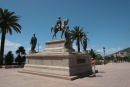 Oprindelig var det Bastia, der var hovedbyen på Korsika; men da Napoleon Bonaparte kom til magten, blev Ajaccio hovedby, Napoleon var født her. Her en statue af ham på Place de Gaulle.   