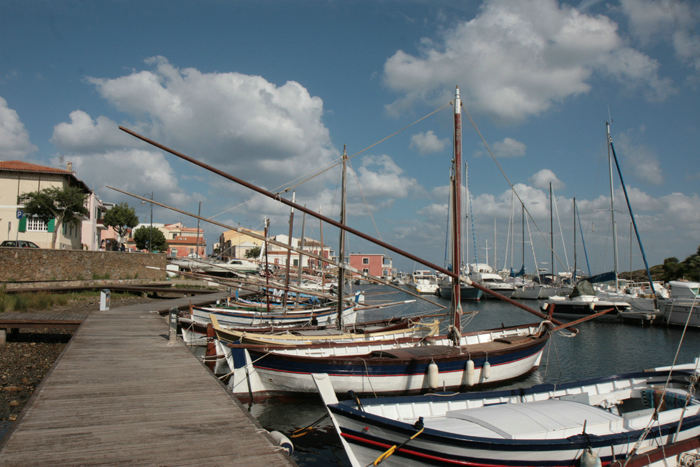 Portu Minori i Stintino med alle de fine små joller med latinersejl. Det var et flot syn, når de havde kapsejlads uden for havnen. 