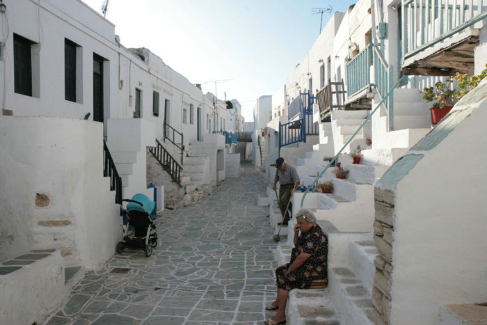 Et billede fra Choras gamle bydel på Folegandros. Den gamle bydel ligger inde bag nogle gamle fæstningsmure. 