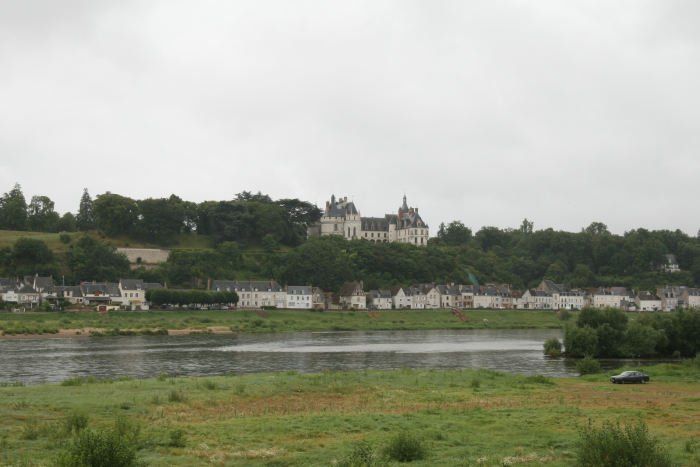 Et af slottene langs Loire floden, Chaumont-Sur-Loire, der ligger højt hævet over byen.