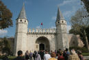 Indgangen til Topkapi Sarayi (Topkapi Paladset), som efter vor mening var den største oplevelse i Istanbul.  