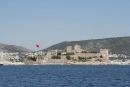 Den gamle Skt. Peter-borg ved indsejlingen til marinaen i Bodrum.