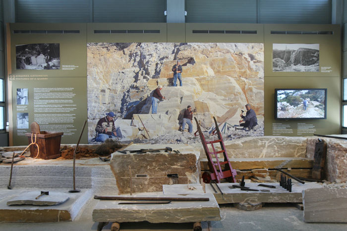 Et billede fra Marmormuseet i Pirgos. Et nyt og rigtig flot og informativt museum, der viser, hvordan man har brudt marmor og tilvirket det.