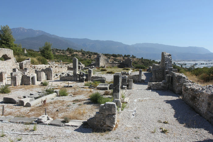 Den østlige basilika i Xanthos. Xanthos ligger meget højt og var oprindeligt omgivet af en høj mur.