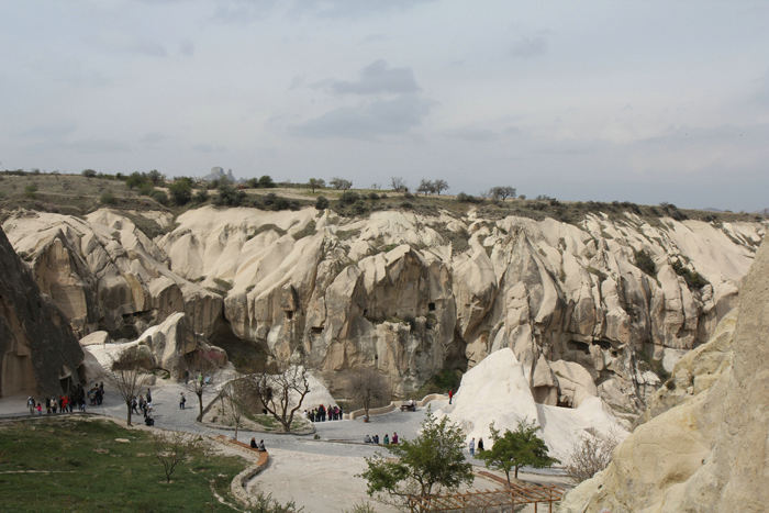 Göreme Open-air Museum er et område, en dal, hvor man har fundet ca. 20 kirker hugget ind i klipperne. De 11 af kirkerne ligger inde på museets område.
