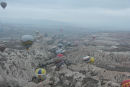 Billeder fra ballonturen fra Göreme i Kappadokien. Vi fløj mellem bjergene, ofte helt nede i dalene. Jeg forsøgte at tælle ballonerne, men opgav da jeg nåede til 50.