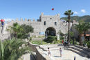 Inden vi sejlede fra Marmaris, var vi en tur inde og se den gamle borg, der ligger på en klippetop inde midt i byen. En fin lille borg, der er indrettet som museum.