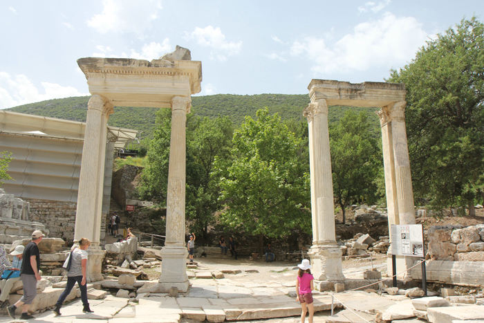 Hadrian Porten i Efesus. 