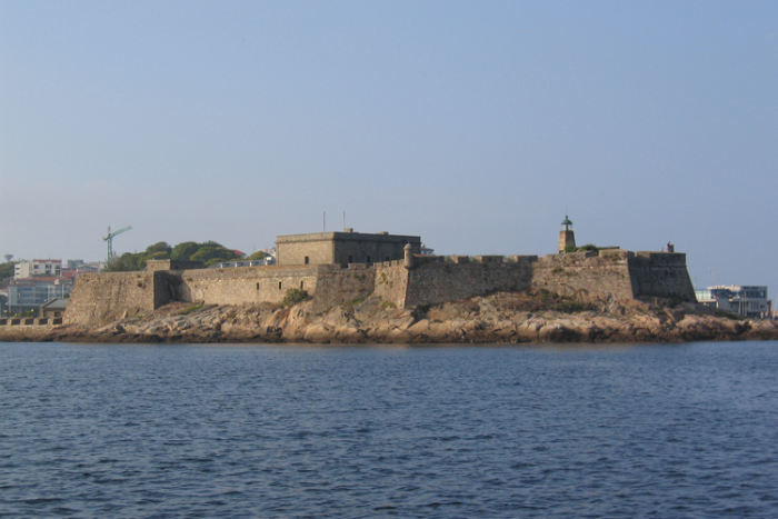 Castillo de San Anton, der ligger ved indsejlingen til den gamle havn i La Coruna. Der er indrettet museum i fortet.