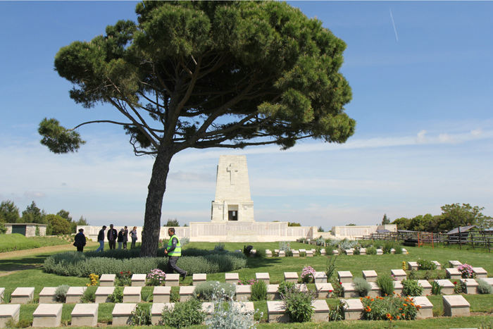 Lone Pine, et mindesmærke og kirkegård for de faldne soldater fra Australien. Et af de større slag på Gallipoli Halvøen blev udkæmpet her. 