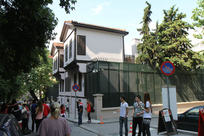 Mustafa Kemal Atatürks hus i Thessaloniki. Det er indrettet som museum, men det var desværre lukket, da vi var der. Det var lidt af et tilløbsstykke. 