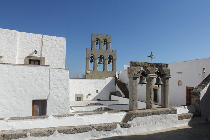 Klokkerne på toppen af Johannes-Klosteret på Patmos.