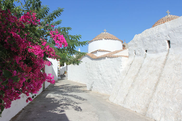 Parti fra Chora på Patmos. I baggrunden skimtes Johannes-Klosteret.
