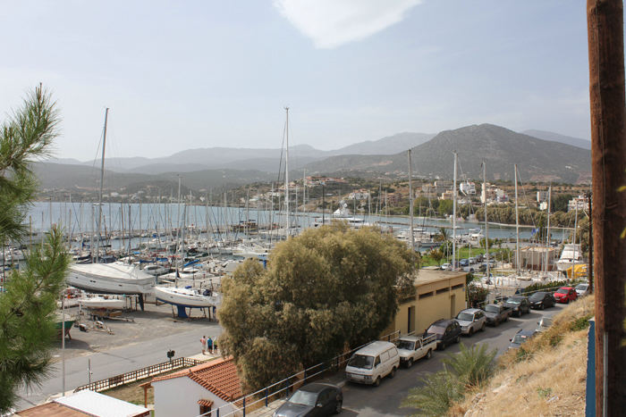Marinaen i Agios Nikolaos på Kreta. Det er her, vi har sat båden på land for den kommende vinter.