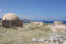 Sultan Ibrahim Han moskeen og andre bygninger inde i fæstningen i Rethymnon.