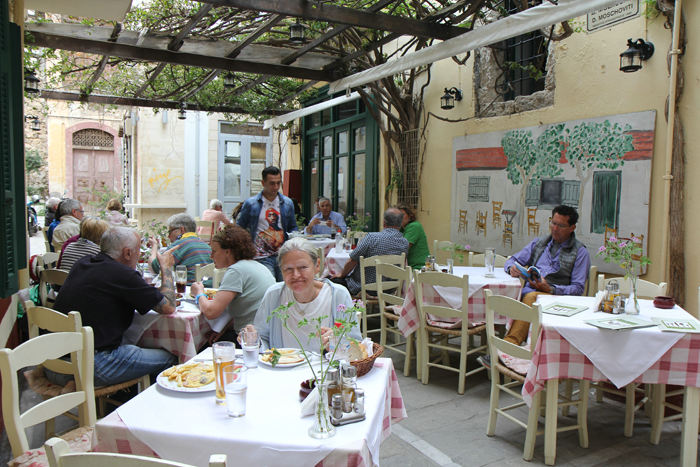 Taverne Loggia i Rethymnon, hvor vi spiste frokost. Et rigtig hyggeligt sted med god mad og særdeles flink betjening.