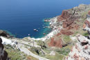 Den lille havn ved Oia på Santorini. Her kan man køre til i modsætning til havnen ved Fira, hvor der ikke var nogen vej, kun trappen.