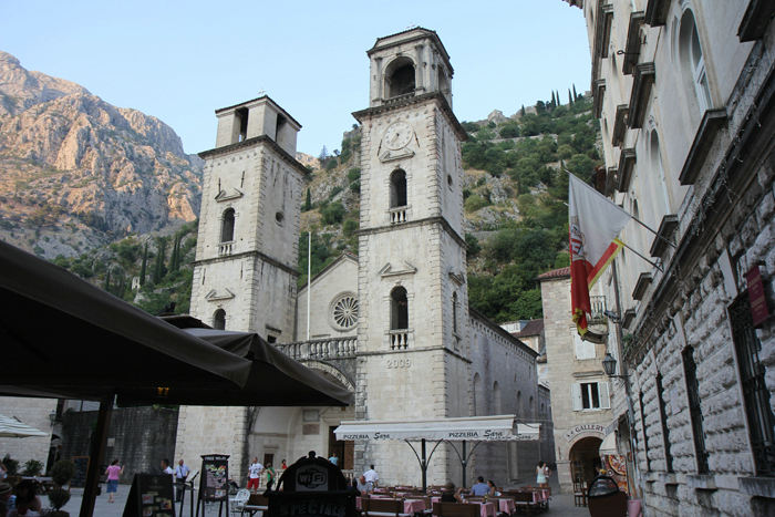 St. Triphon,s Katedralen i Kotor, opført i 1166.