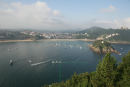 Inden vi forlod San Sebastian skulle vi en tur op og nyde udsigten fra Monte Urgull. Et blik ud over Bahía de La Concha med øen Santa Clara.