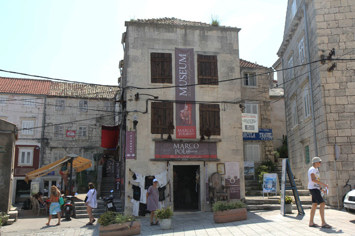 Marco Polo museet i Korcula by på øen af samme navn. Man påstår, at Marco Polo er født på Korcula. De er ikke alene om den påstand, men alt er opkaldt efter ham i Korcula, og der var altså et museum.