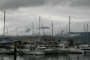 Vi havde et par dage i Santander, hvor skyerne hang lavt og bjergene stak op over skyerne. Nogle af skyerne faldt også ned, men det var lunt/varmt.