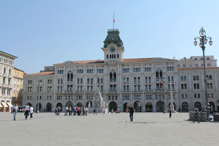 Rådhuset i Trieste på den flotte Piazza dell’ Unita d’Italia.