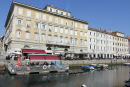 Canal Grande i Trieste med alle restauranterne langs Via Rossini. 