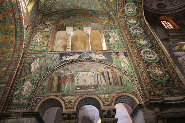 Mosaikker fra Basilica di San Vitale i Ravenna, en rigtig flot kirke, som var rigt udsmykket med mosaikker fra gulv til loft.