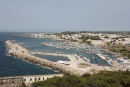 Udsigten ud over marinaen i Santa Maria de Leuca, set oppe fra fyrtårnet/klosteret.