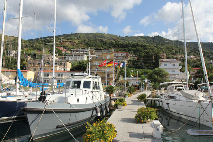 Den hyggelige Marina Carmelo i Vibo Valentia.
