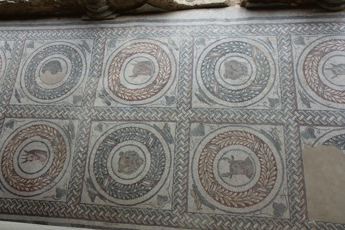 Gulvmosaikker i La Villa Romana del Casale i Piazza Armerina. 