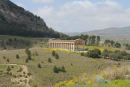 Templet i Segesta set fra vejen op til det græske amfiteater, der ligger ca. 2 km. fra templet.
