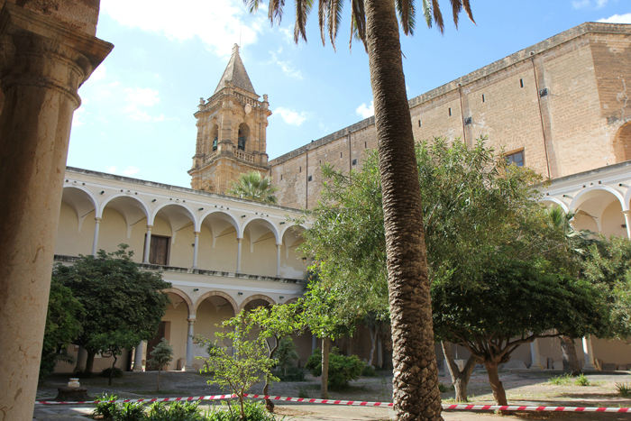 Museo regionale Pepoli, der er den største seværdighed i Trapani. Museet er indrettet i et gammelt kloster.